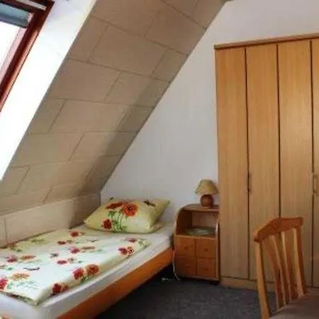 Gaestezimmer Am Tiefwarensee Варен