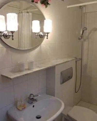 ホームステイ Gaestezimmer Am Tiefwarensee *